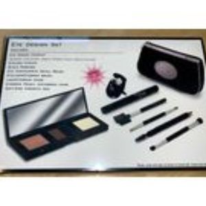 Love Me Makeover Essentials Eye Design Set Makeup